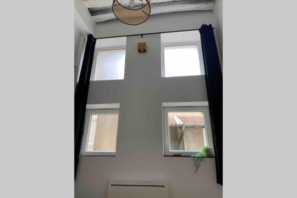 Appartement Centre De Moulins Moulins  Buitenkant foto